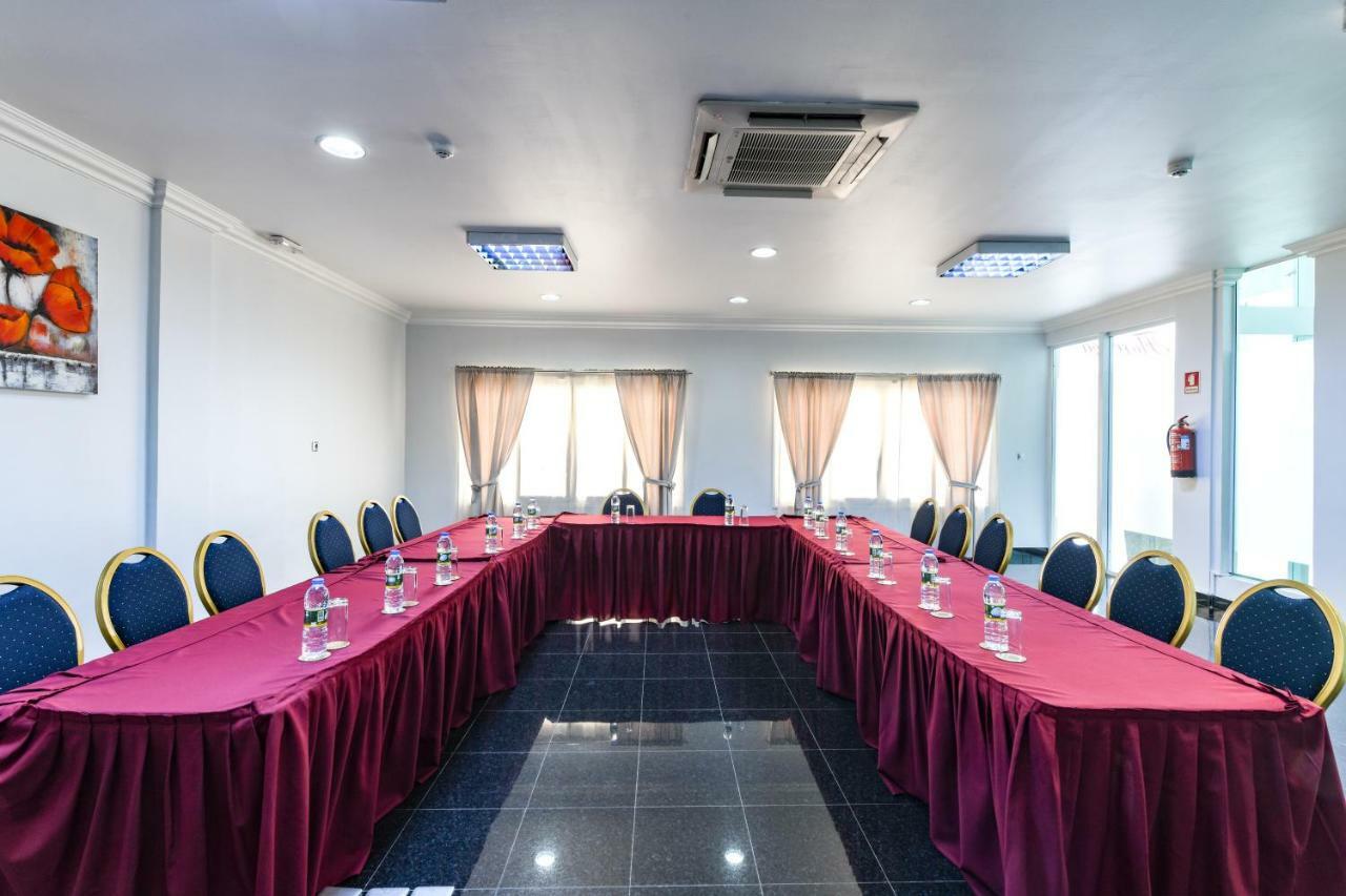 Hotel Florenca Луанда Екстериор снимка